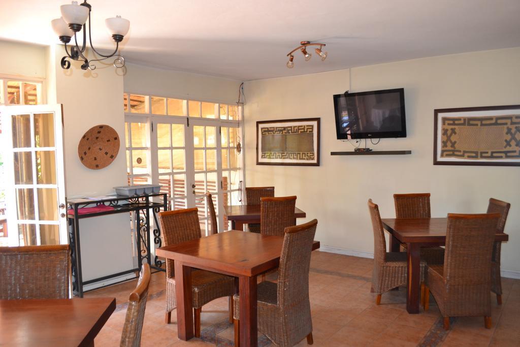 Sundown Guest House Maputo Bagian luar foto